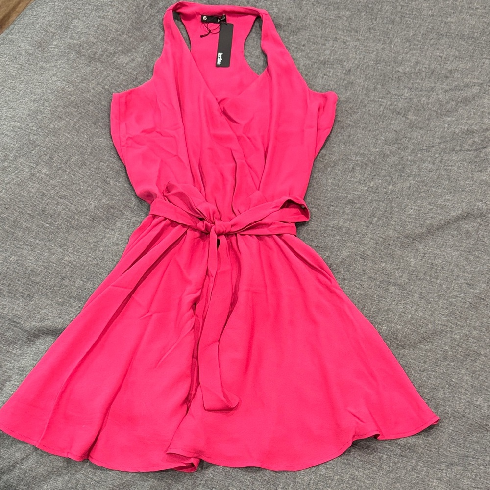 Elegant Fuchsia Mini Dress